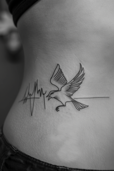 20 Meaningful Tattoos For Past Loved Ones