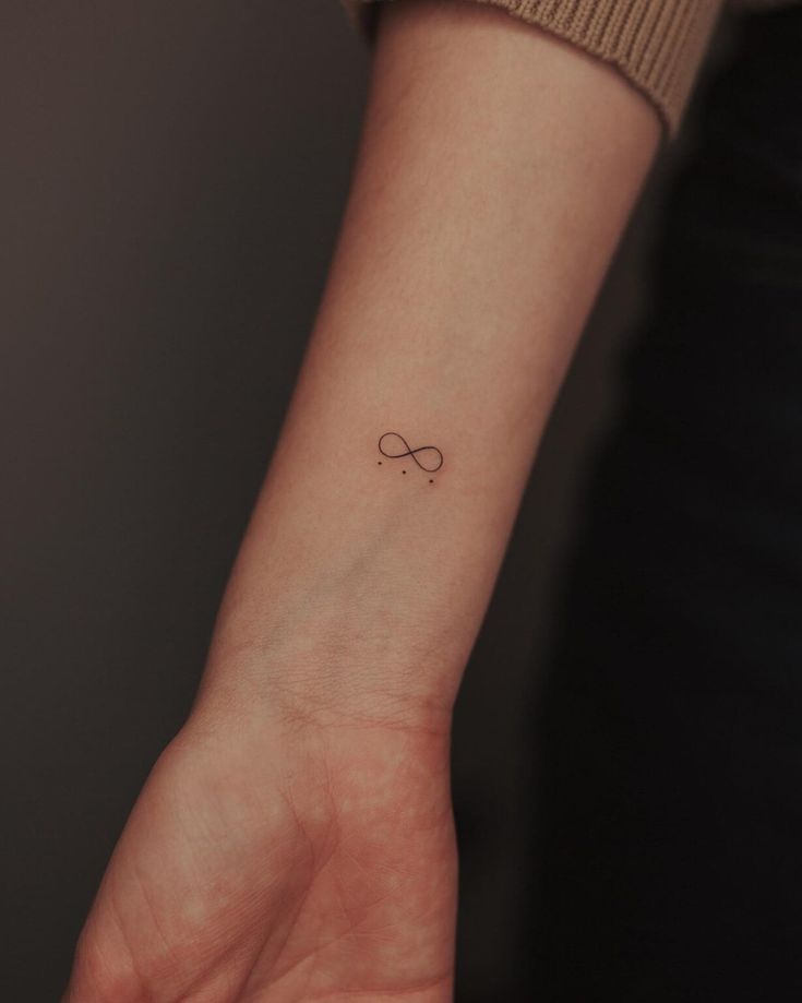Minimalist Moon Phases Tattoo Minimalist Tattoo Ideas
