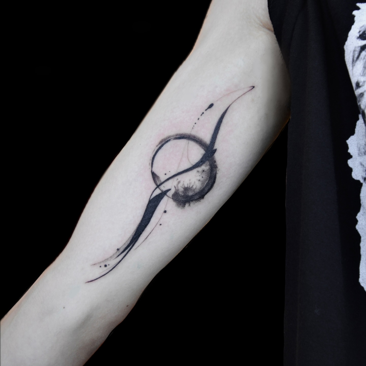 Abstract Horizon with Sunburst Arc sunrise tattoo