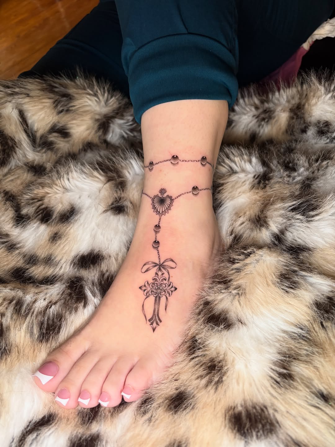 Sacred Heart Charm Anklet Tattoo