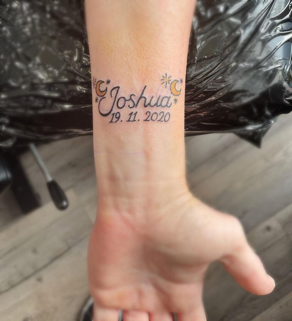 Celestial Name Tattoo for a Loving Mum