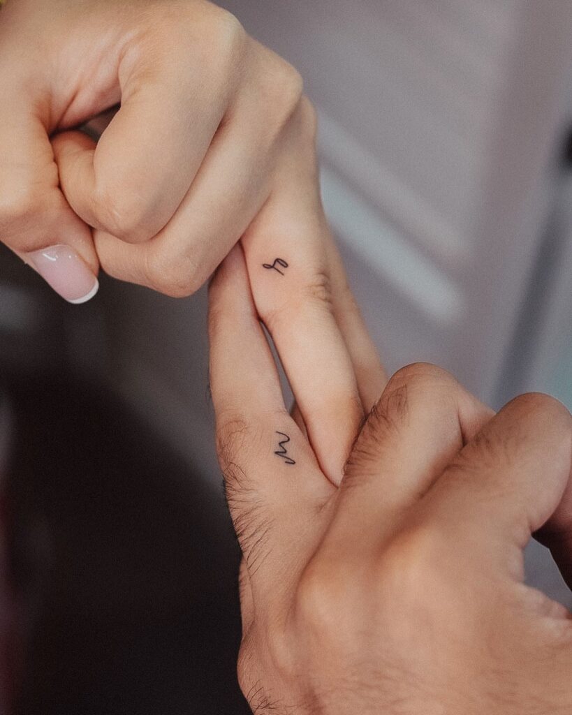 Couple&rsquo;s Initials Matching Tattoos small couple tattoos tattoo
