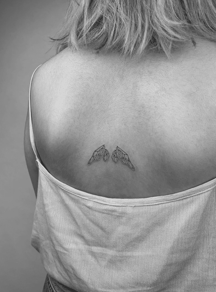 Cute Minimalist Wings