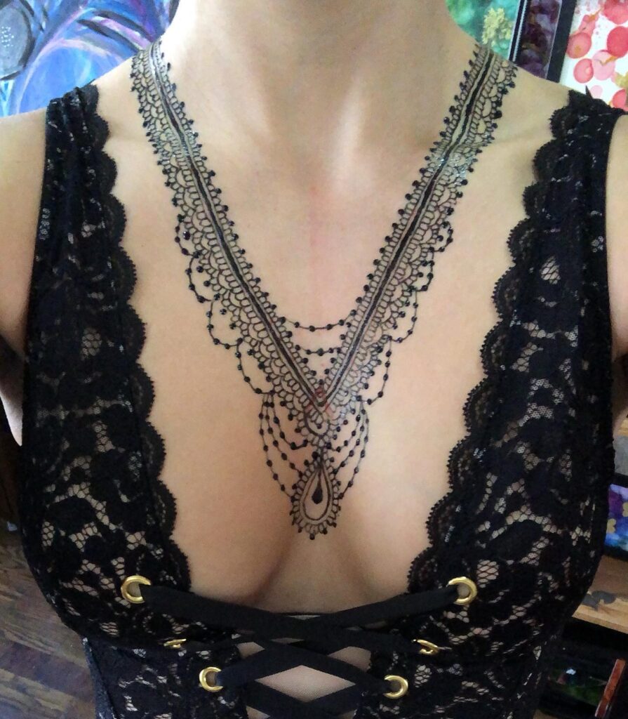 Abstract Ink Chain With Script Tattoo