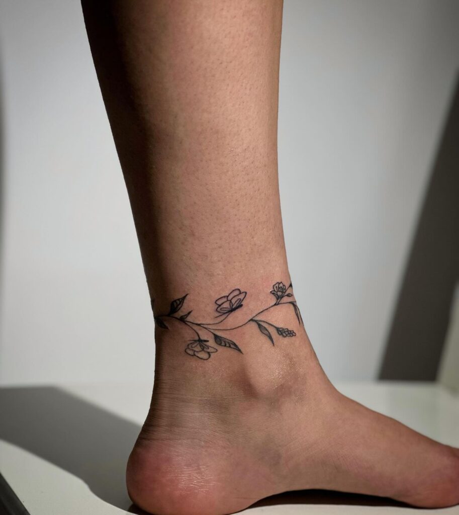 Name Anklet Tattoo With Dot Chain