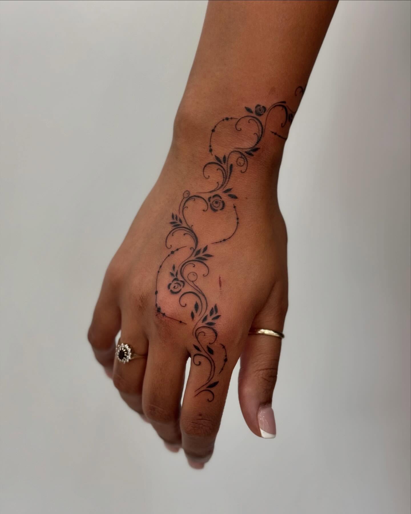 Ulaniink Tattoo