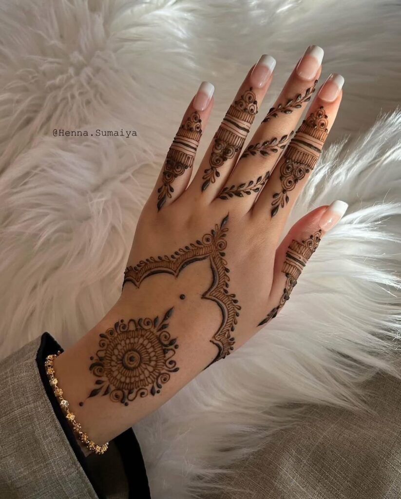 Flowing Henna Paisley on Ribcage henna tattoo
