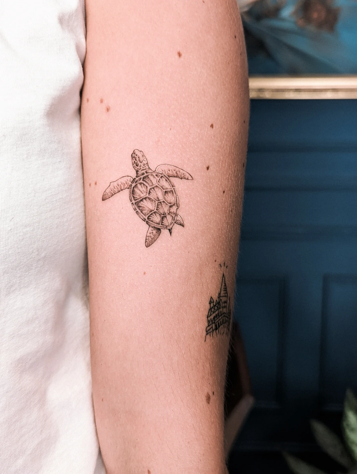Minimal Fine Line Turtle Silhouette sea turtle tattoo