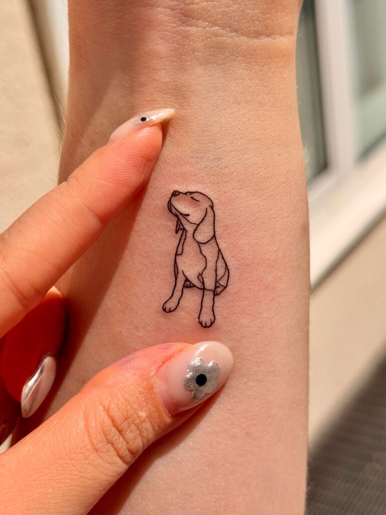 Minimalist Line Art Silhouette fine line tattoo