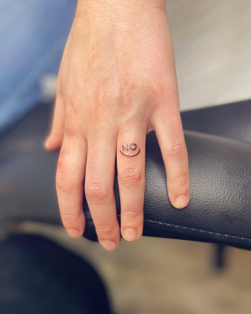Flowing Vine Finger And Hand Tattoo