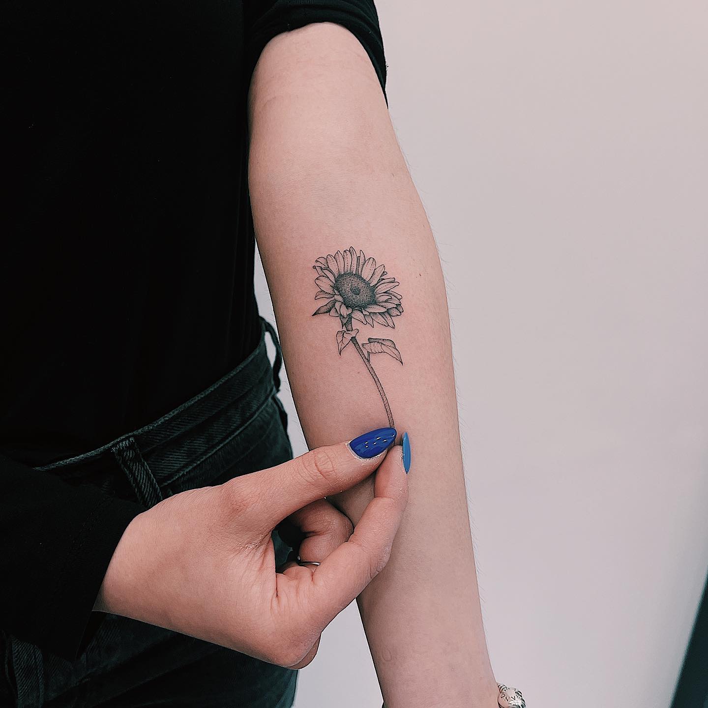 Single Long Stem Sunflower Tattoo small sunflower tattoos ideas tattoo