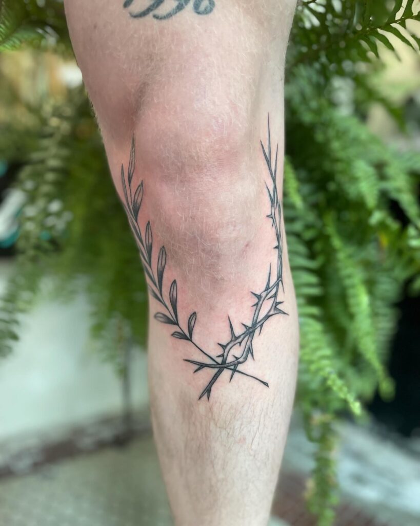 Realistic Skull Jaw Knee Frame Tattoo