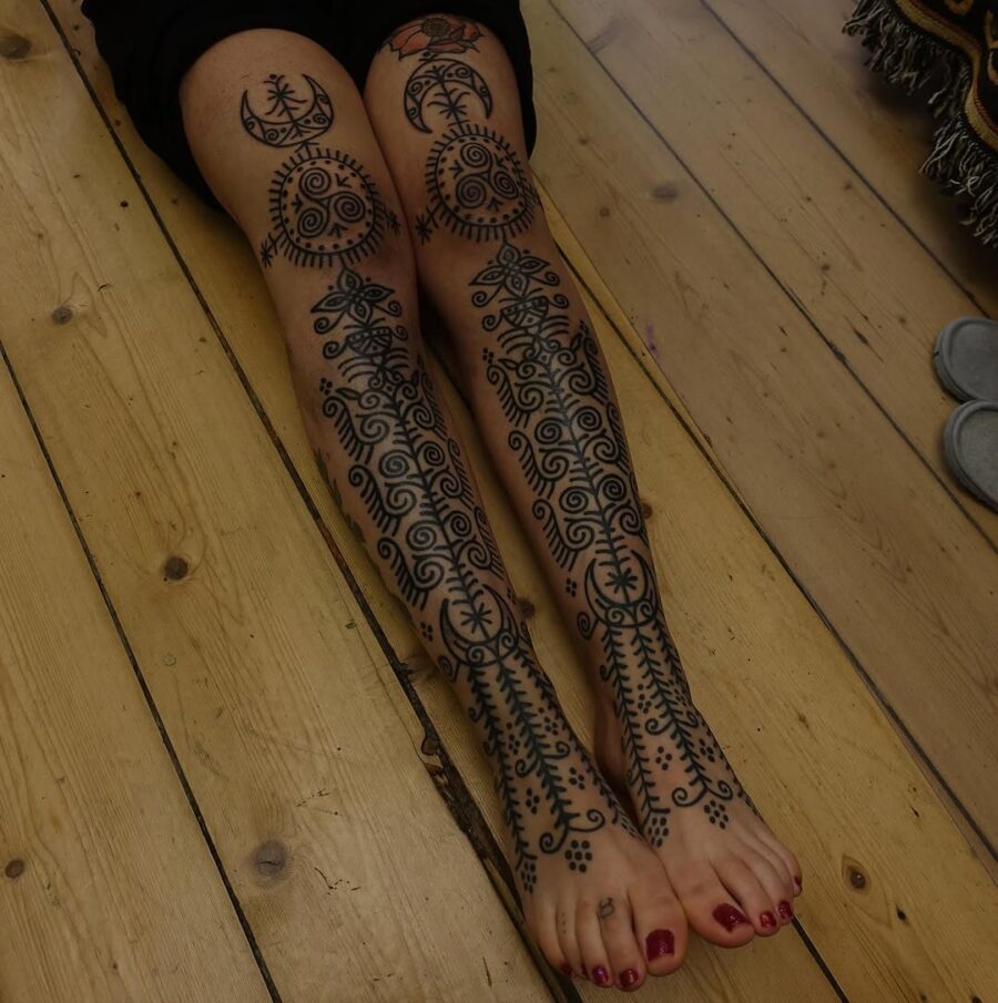 Intricate Celtic patterns for stunning leg tattoos Tattoo on skin