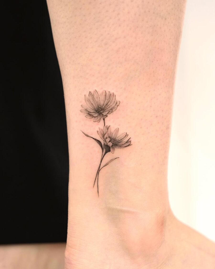 Elegant floral designs for ankle tattoo lovers Tattoo on skin